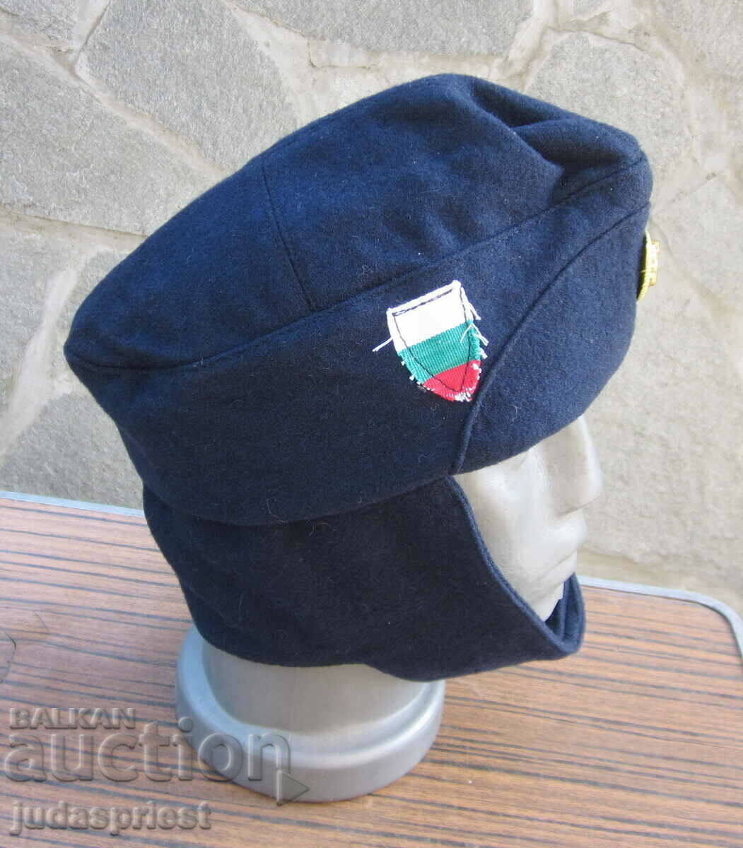 Bulgarian naval military winter woolen hat with cockade with price 20.00 BGN | € 10.23 Bulgarian naval military winter woolen hat with cockade with price 20.00 BGN | € 10.23