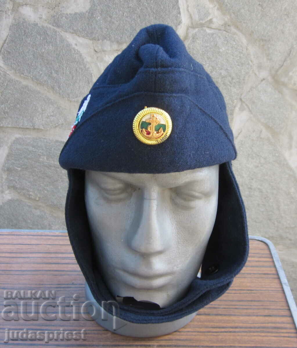 Българска морска военна зимна вълнена шапка кепе с кокарда