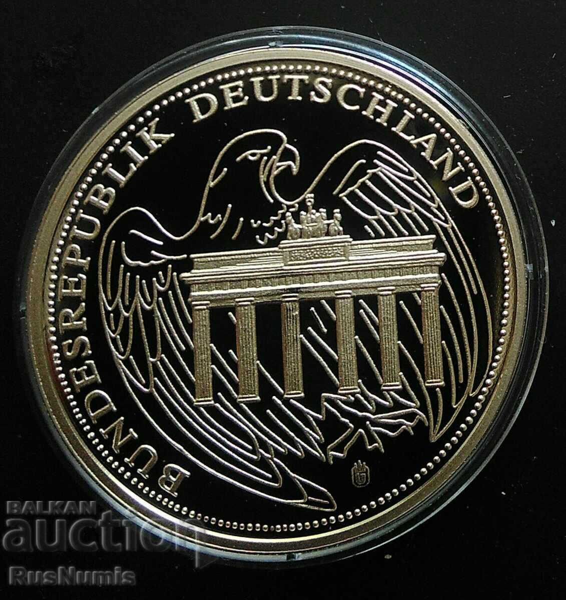 Γερμανική πλάκα. με τιμή 15.00 BGN | € 7.67 Γερμανική πλάκα. με τιμή 15.00 BGN | € 7.67