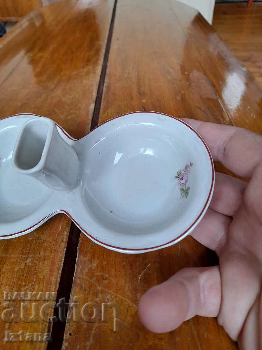 Delivery of Old Porcelain Salt Delivery of Old Porcelain Salt