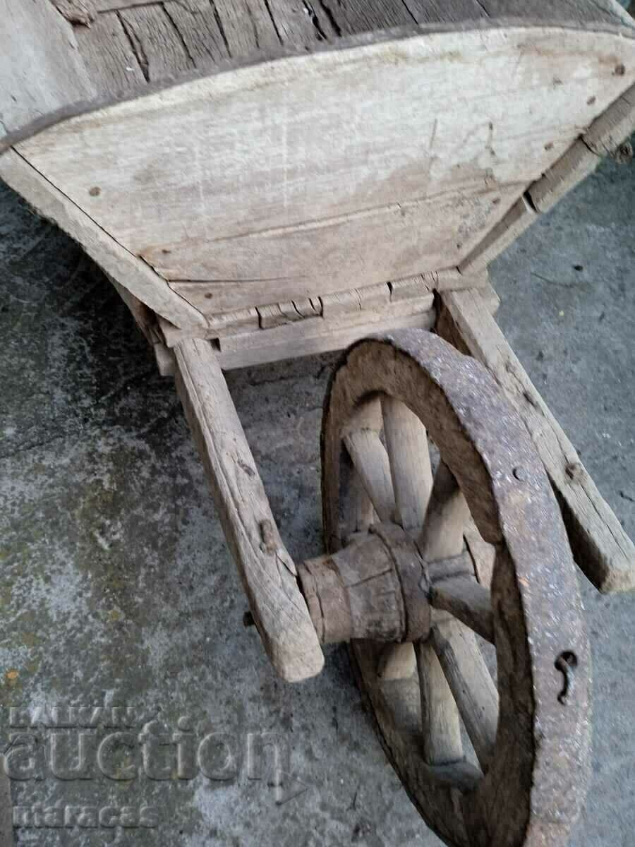 Cărucior vechi din lemn model rar - 5