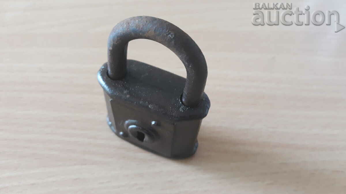 vintage retro vintage padlock small padlock - 6 vintage retro vintage padlock small padlock - 6