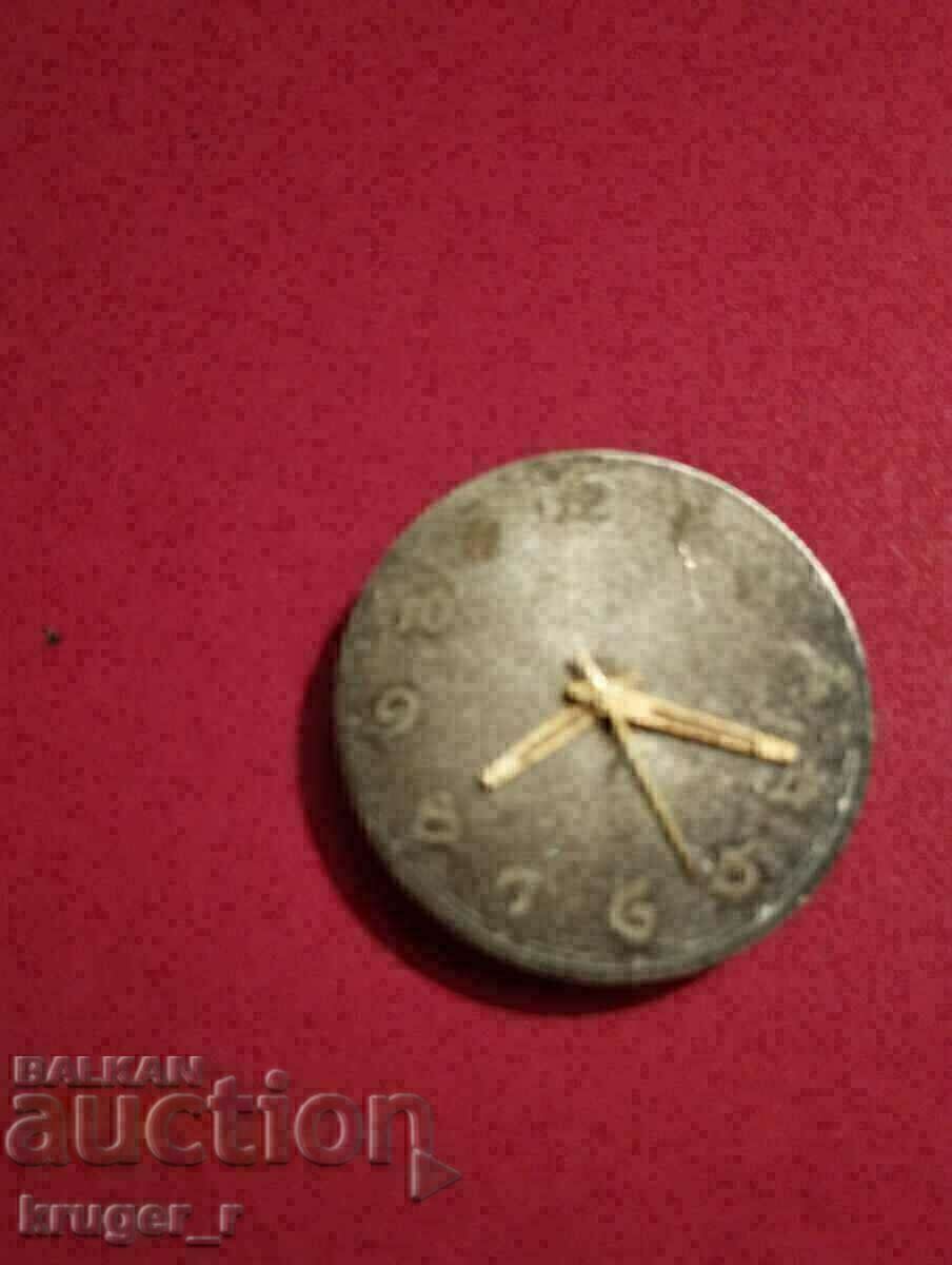 Машинка от часовник 17 камъка. с цена € 1.53 | 2.99 лв.