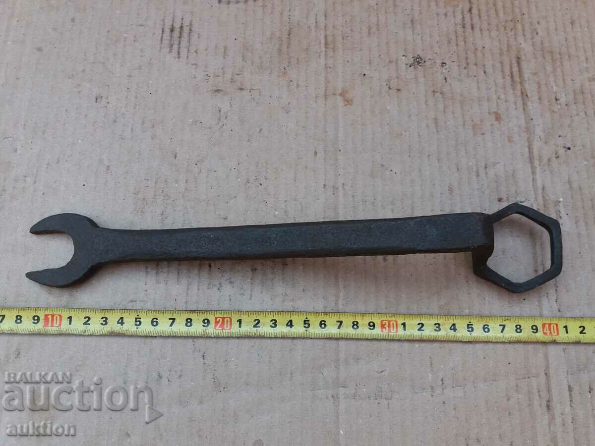 Доставка на КОВАН ВЪЗРОЖДЕНСКИ КЛЮЧ ОТ ФАЙТОН, ДВУКОЛКА, КАРЕТА, КАРУЦА Доставка на КОВАН ВЪЗРОЖДЕНСКИ КЛЮЧ ОТ ФАЙТОН, ДВУКОЛКА, КАРЕТА, КАРУЦА