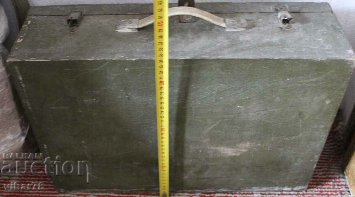 Delivery of OLD WOODEN SUITCASE