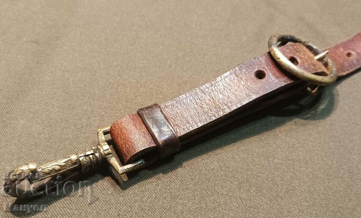 Vând un vechi port de sabie regală. - 6