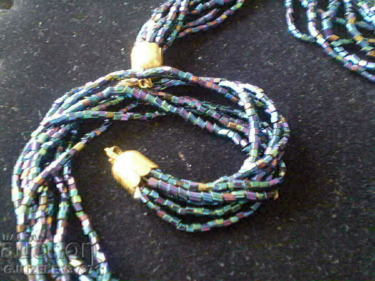 Auction necklace of glass beads 60s Auction necklace of glass beads 60s