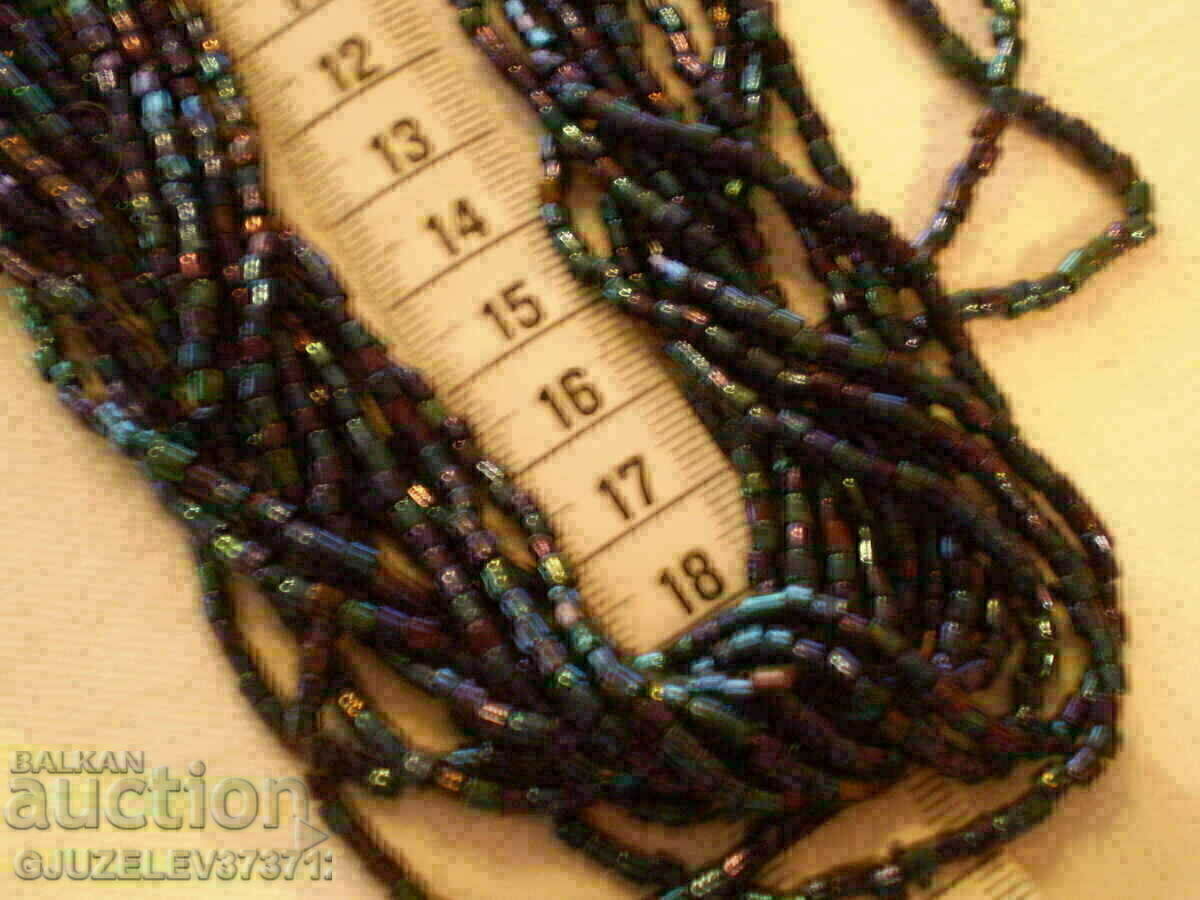 Old lady's glass bead necklace - 6 Old lady's glass bead necklace - 6