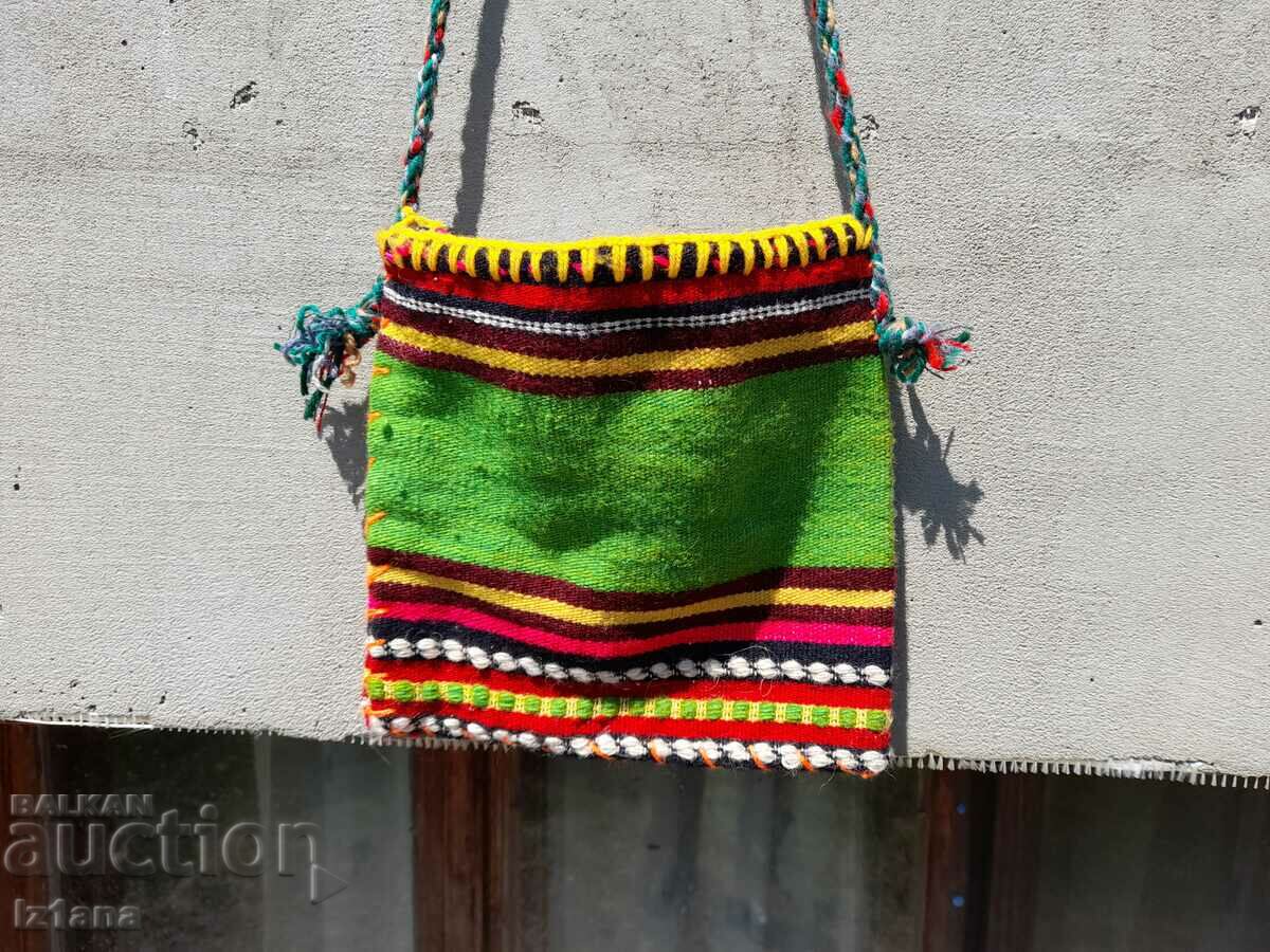 Geantă etno veche cu preț 20.00 BGN | € 10.23
