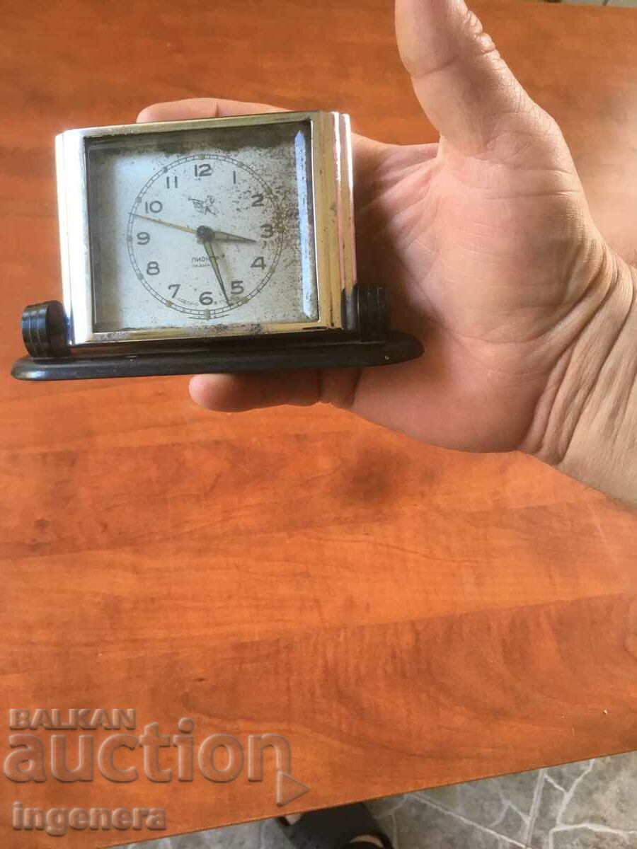 WATCH TABLE "PIONEER" USSR-DOES NOT WORK
