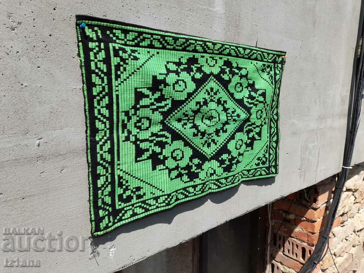 Licitație kovyor antic, perete de acoperire