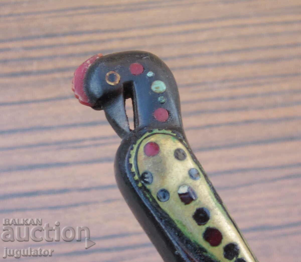 deschizător de păsări din bronz antic cu mâner din os cu preț € 10.00 | 19.56 BGN