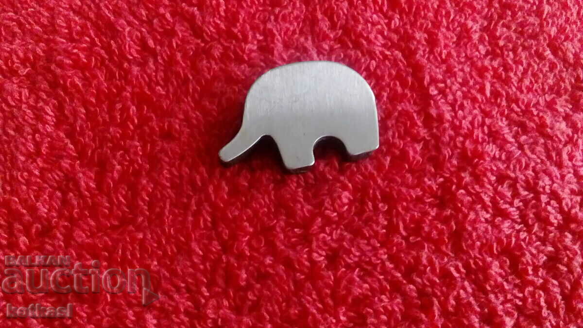 Souvenir metal fridge magnet Elephant with price 2.50 BGN | € 1.28 Souvenir metal fridge magnet Elephant with price 2.50 BGN | € 1.28