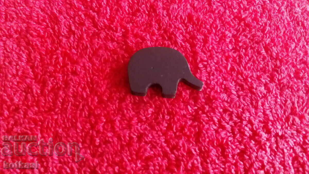 Delivery of Souvenir metal fridge magnet Elephant Delivery of Souvenir metal fridge magnet Elephant