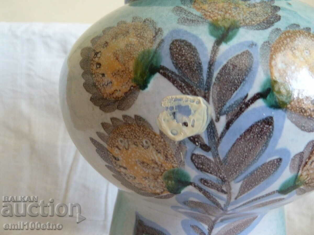 Auction Large beautiful vase hand-painted ceramics Auction Large beautiful vase hand-painted ceramics