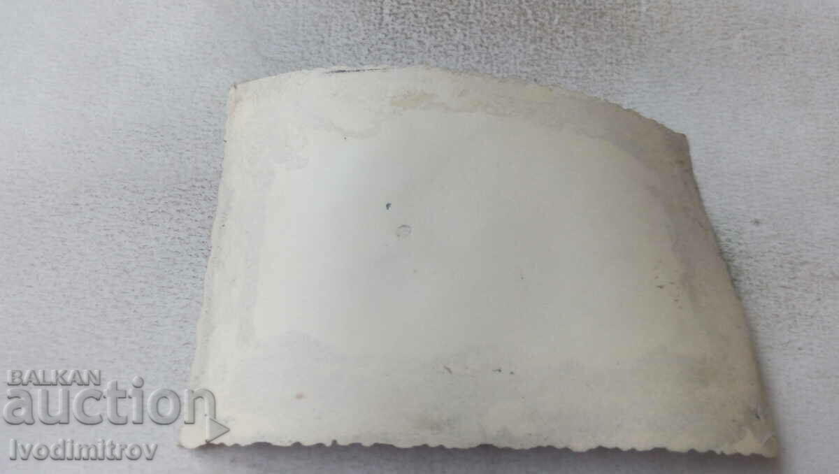 Photo Ruse Schoolgirls in the park with price 2.35 BGN | € 1.20