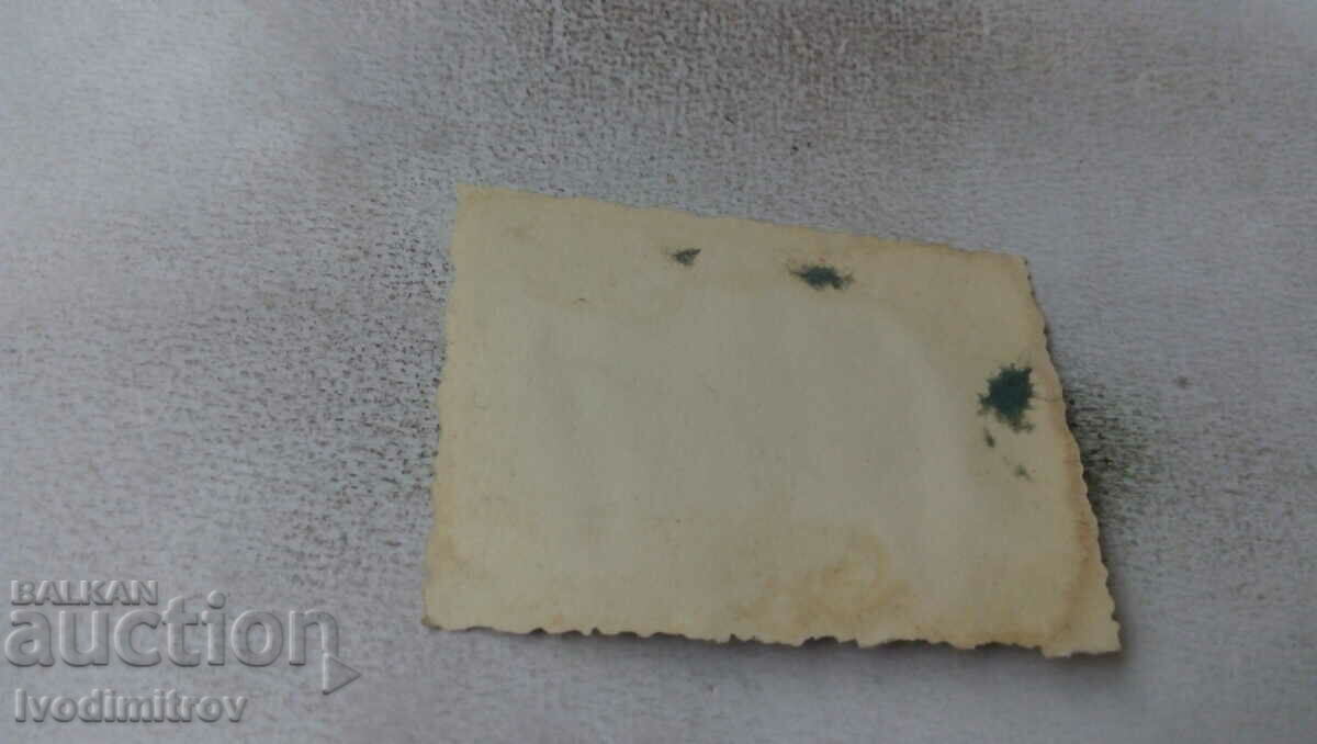 Photo Ruse Officer in the park with price 2.65 BGN | € 1.35 Photo Ruse Officer in the park with price 2.65 BGN | € 1.35