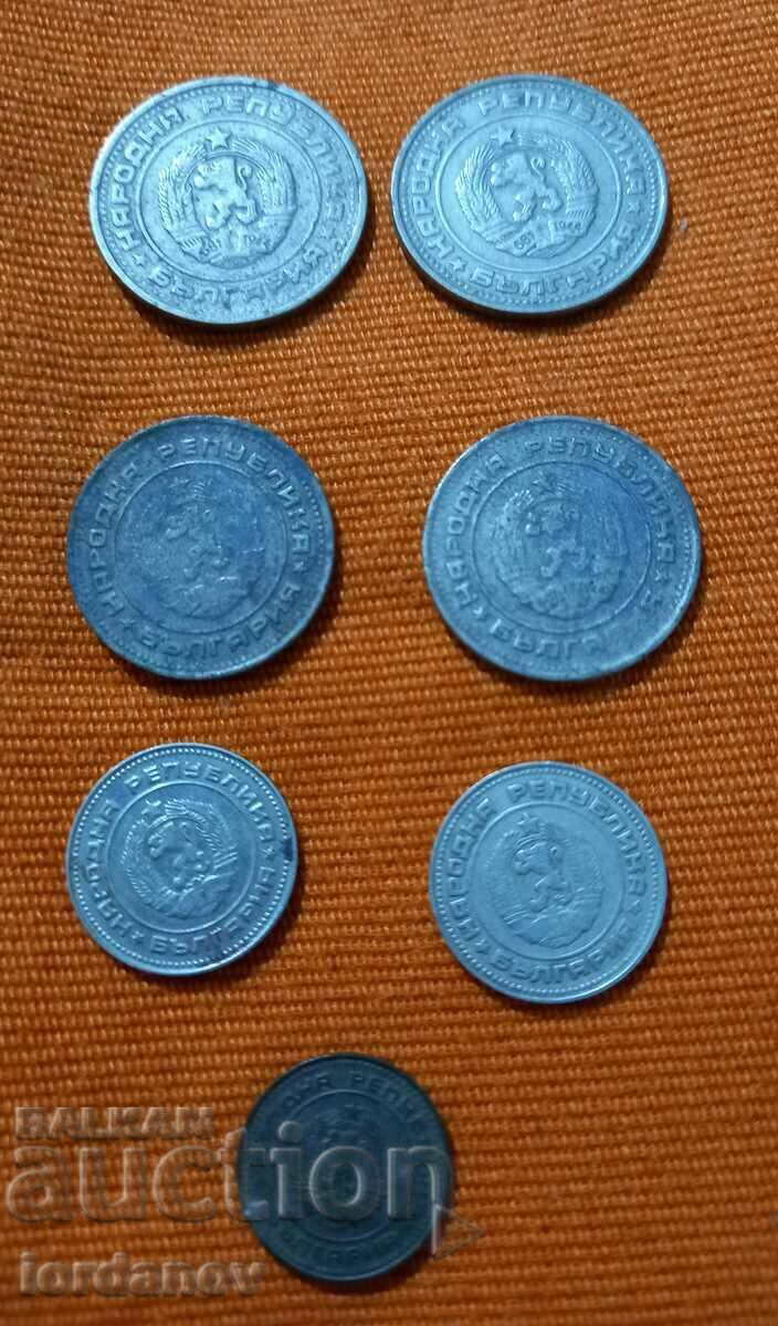 Auction LOT of 1974 and 1989 pennies. Auction LOT of 1974 and 1989 pennies.