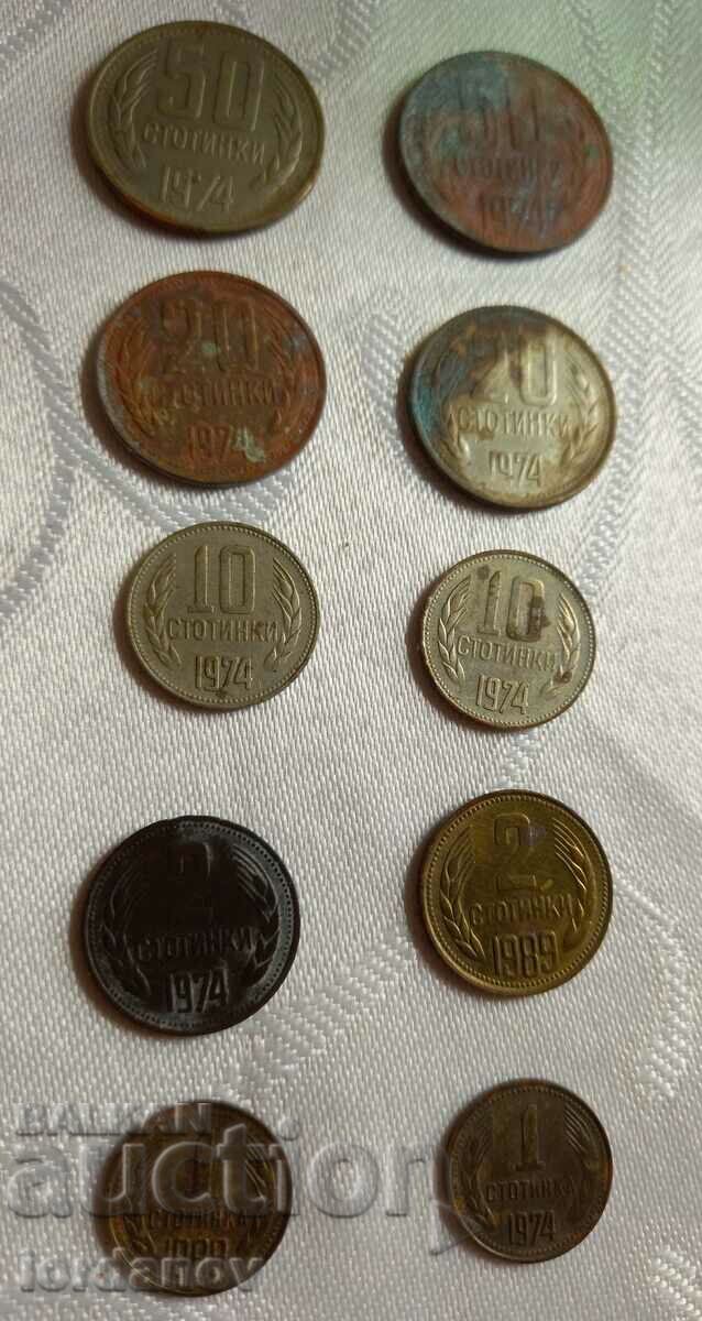 Delivery of LOT of 1974 and 1989 pennies. Delivery of LOT of 1974 and 1989 pennies.