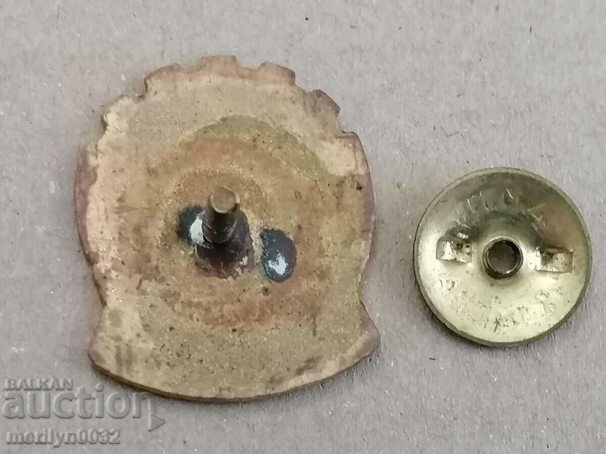 Delivery of Badge First digit badge