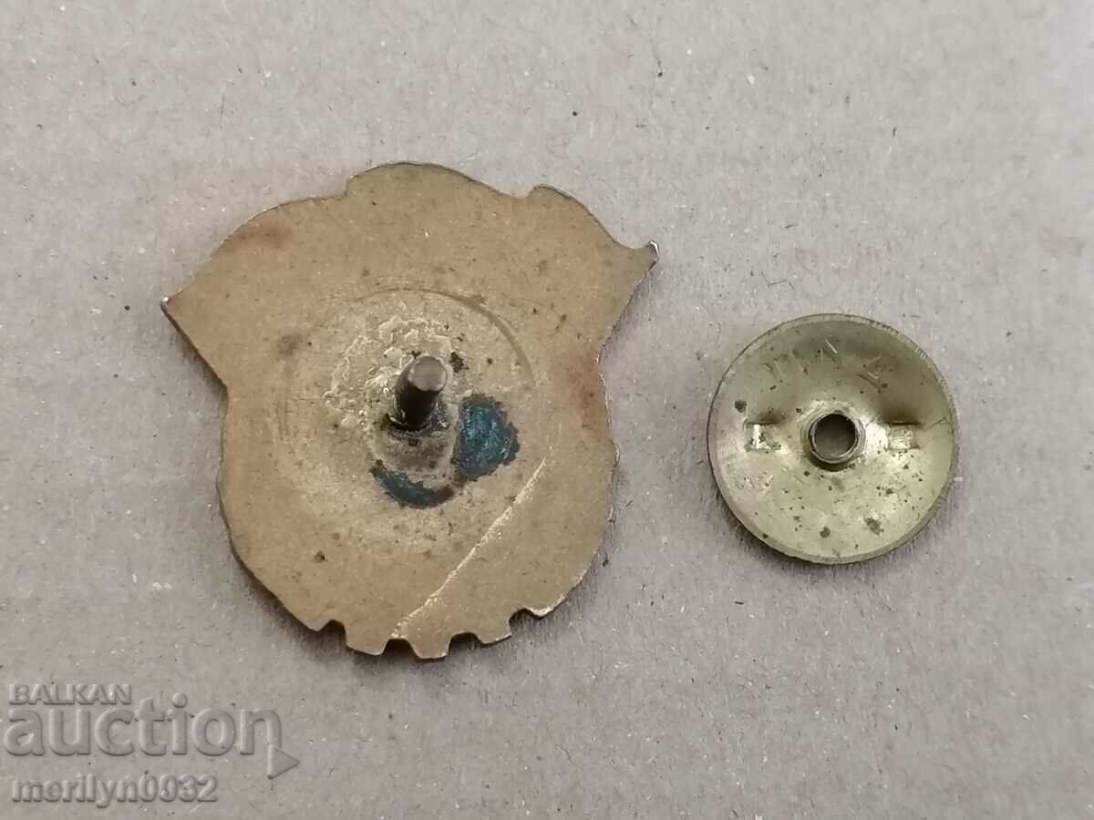 Δημοπρασία Έτοιμο για Εργατικό Έργο και Έμβλημα Μετάλλων Άμυνας Δημοπρασία Έτοιμο για Εργατικό Έργο και Έμβλημα Μετάλλων Άμυνας