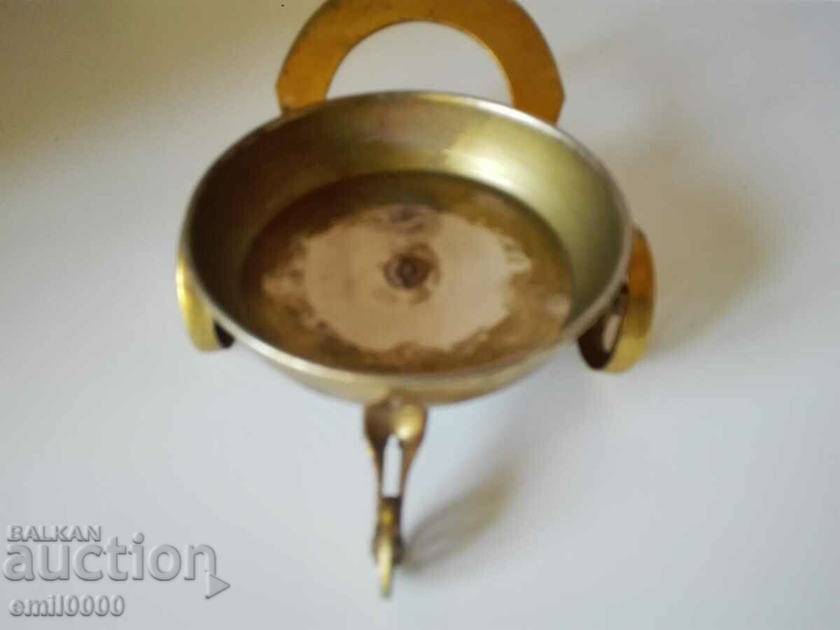 Δημοπρασία Ορειχάλκινη σχάρα κρασιού. Δημοπρασία Ορειχάλκινη σχάρα κρασιού.