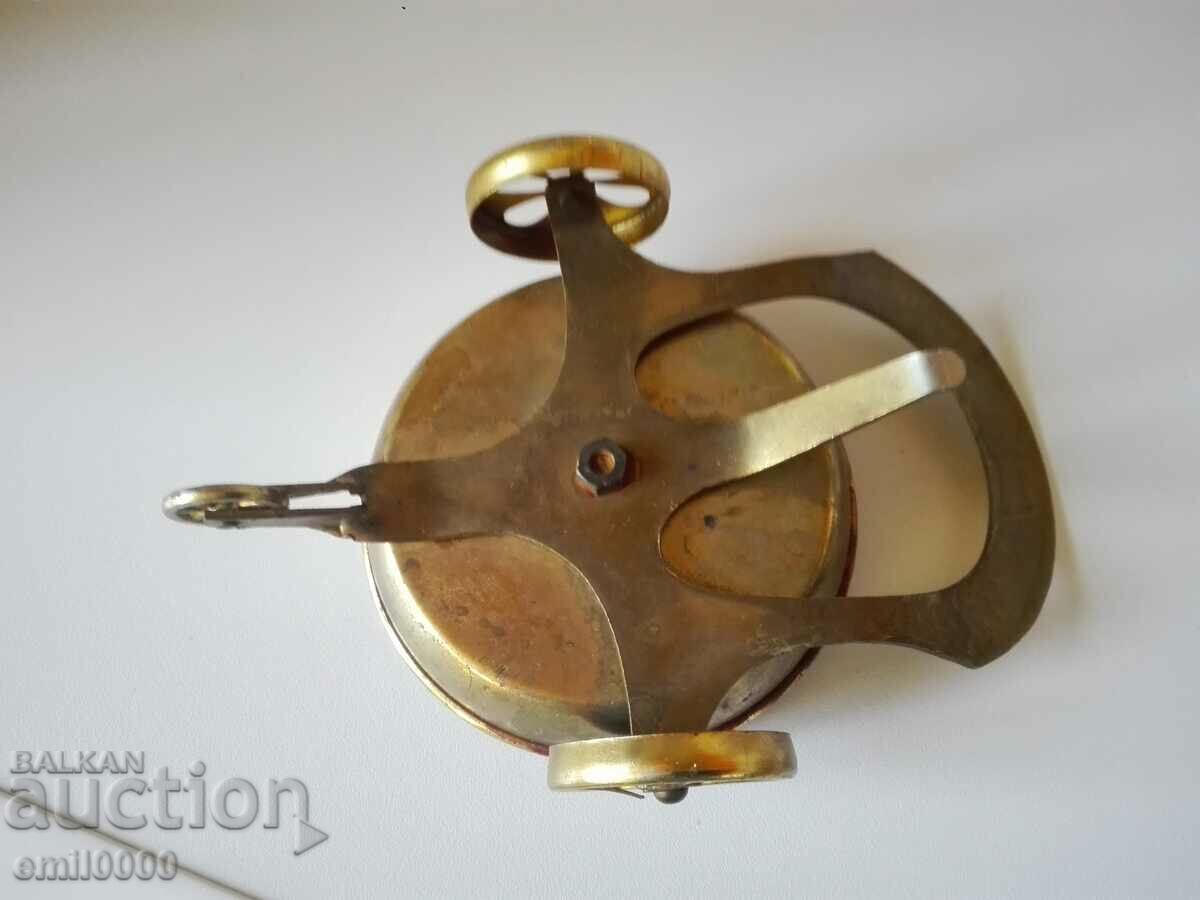 Ορειχάλκινη σχάρα κρασιού. - 5 Ορειχάλκινη σχάρα κρασιού. - 5