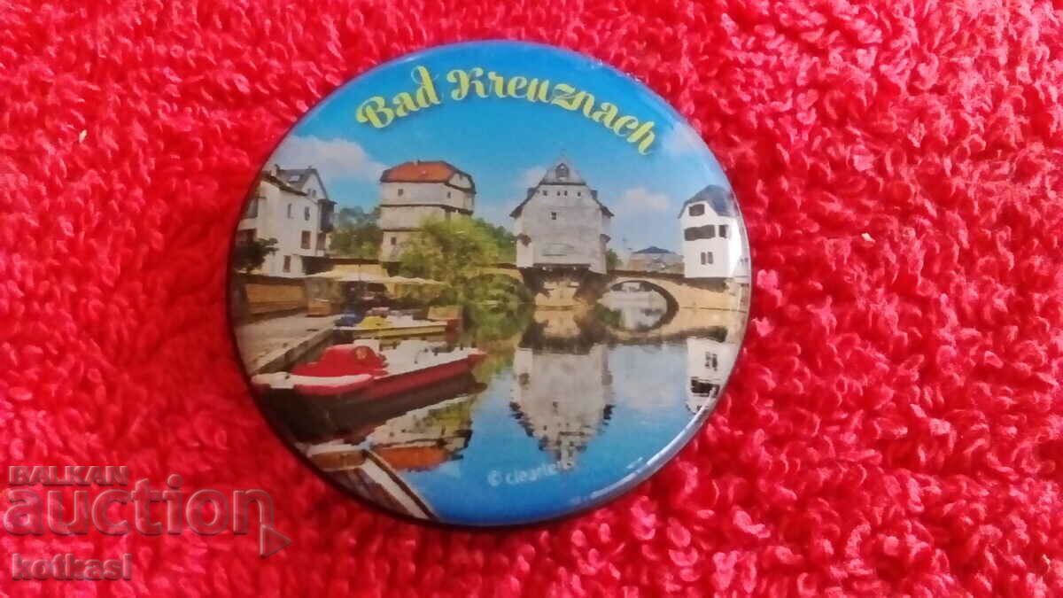 Delivery of Souvenir Fridge Magnet Delivery of Souvenir Fridge Magnet