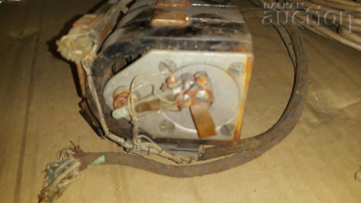 part of an old telephone with a crank - 5 part of an old telephone with a crank - 5