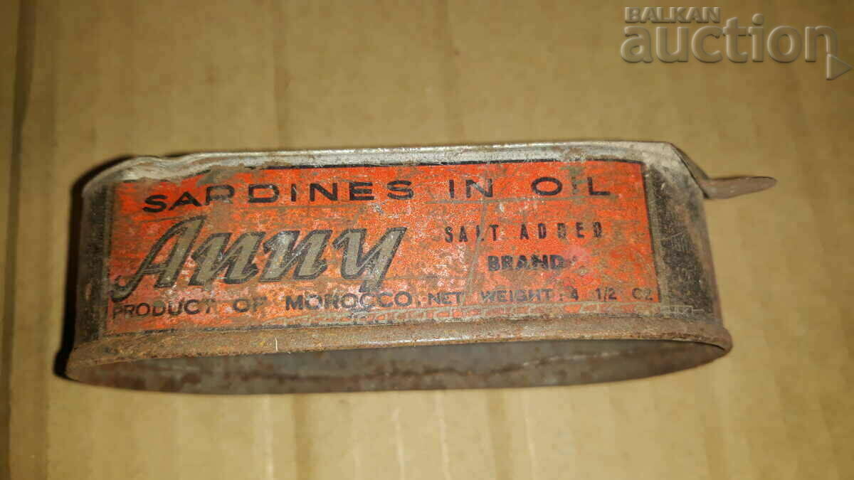 antique tin box CASABLANCA with price 25.00 BGN | € 12.78 antique tin box CASABLANCA with price 25.00 BGN | € 12.78