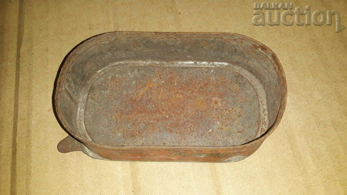 antique tin box CASABLANCA - 5 antique tin box CASABLANCA - 5