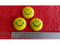 Souvenirs Lot 3 pcs. Fridge magnets Smiles