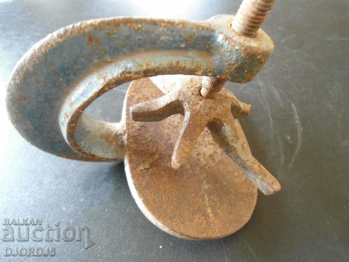 Delivery of Old clamp, vulcanizer Delivery of Old clamp, vulcanizer