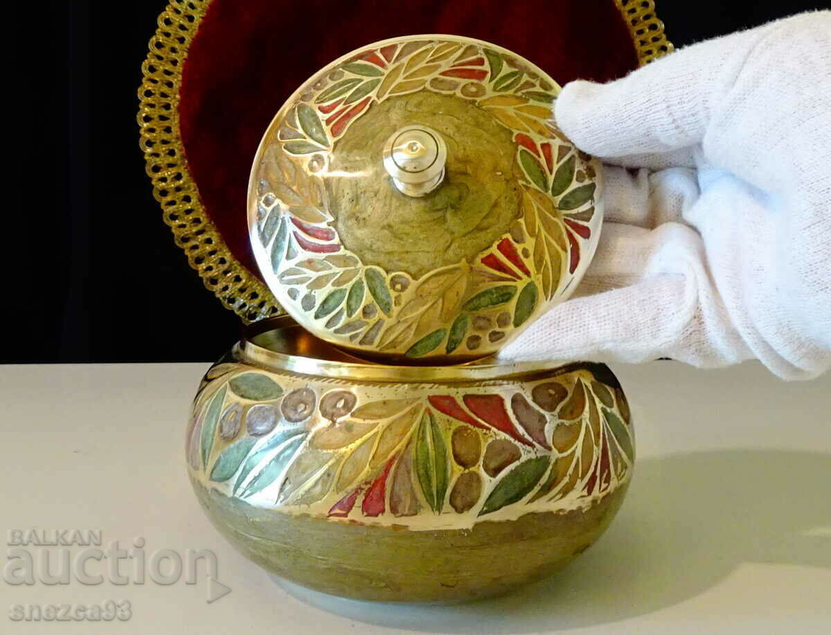 Auction Bronze jewelry box, sugar bowl, cloisonné enamel Auction Bronze jewelry box, sugar bowl, cloisonné enamel