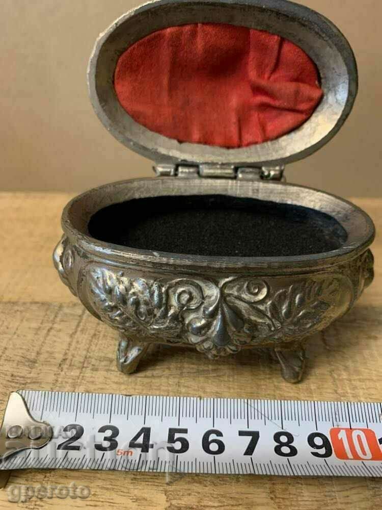 Auction Uniquely beautiful metal jewelry box-Kingdom of Bulgaria-2 Auction Uniquely beautiful metal jewelry box-Kingdom of Bulgaria-2