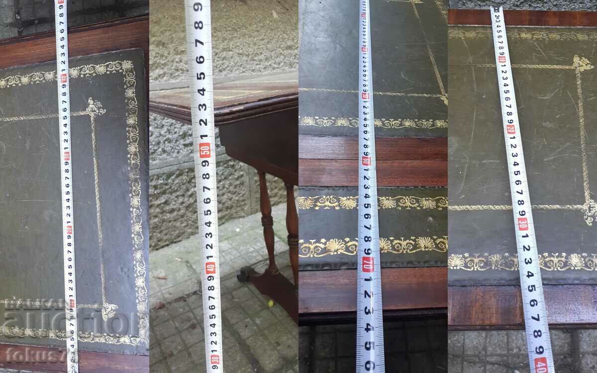 Două mese din mahon cu șuruburi cu piele verde și foită de aur - 6 Două mese din mahon cu șuruburi cu piele verde și foită de aur - 6