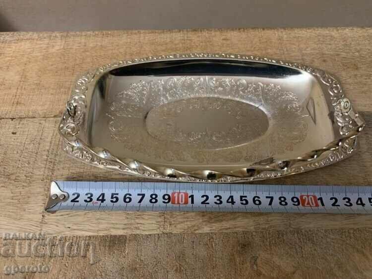 Красива стара метална бонбониера с цена € 6.00 | 11.73 лв.