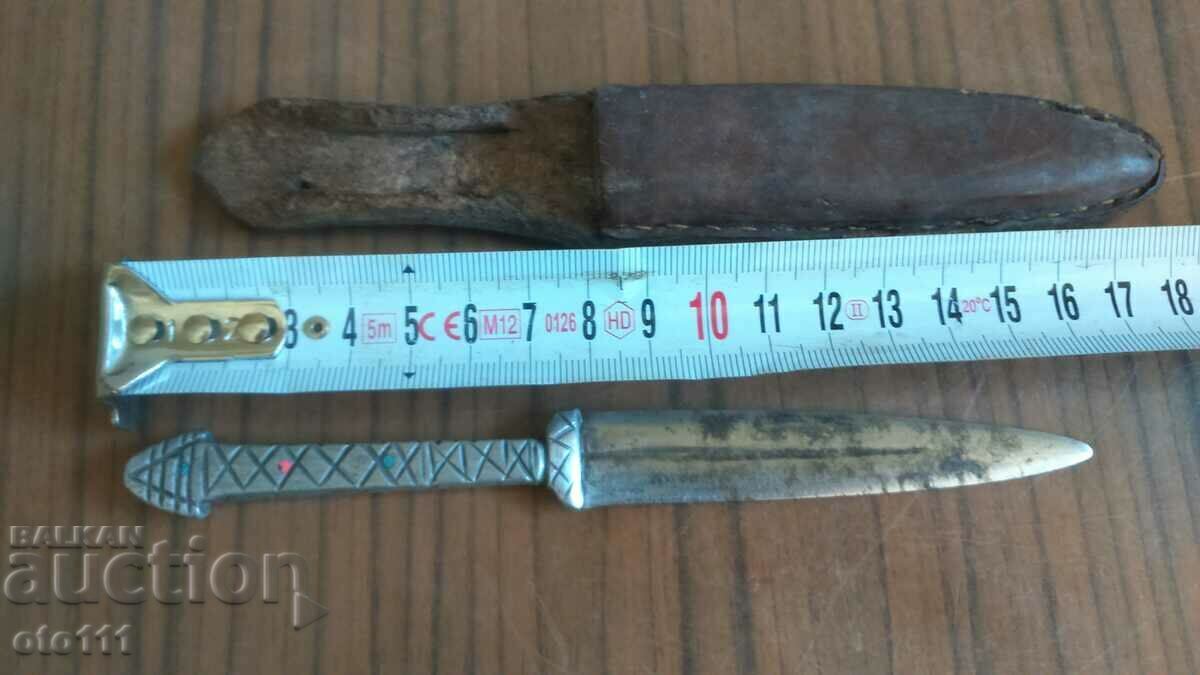 ΠΑΛΙΟ ΑΓΓΕΛΑΡΙ, ΜΑΧΑΙΡΙ, ΛΑΜΠΑ με τιμή € 20.00 | 39.12 BGN ΠΑΛΙΟ ΑΓΓΕΛΑΡΙ, ΜΑΧΑΙΡΙ, ΛΑΜΠΑ με τιμή € 20.00 | 39.12 BGN