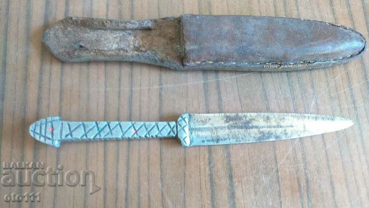 Auction OLD BACHELOR'S DAGGER, KNIFE, BLADE Auction OLD BACHELOR'S DAGGER, KNIFE, BLADE