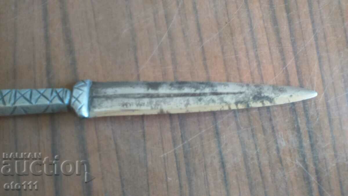 Παράδοση ΠΑΛΙΟ ΑΓΓΕΛΑΡΙ, ΜΑΧΑΙΡΙ, ΛΑΜΠΑ Παράδοση ΠΑΛΙΟ ΑΓΓΕΛΑΡΙ, ΜΑΧΑΙΡΙ, ΛΑΜΠΑ