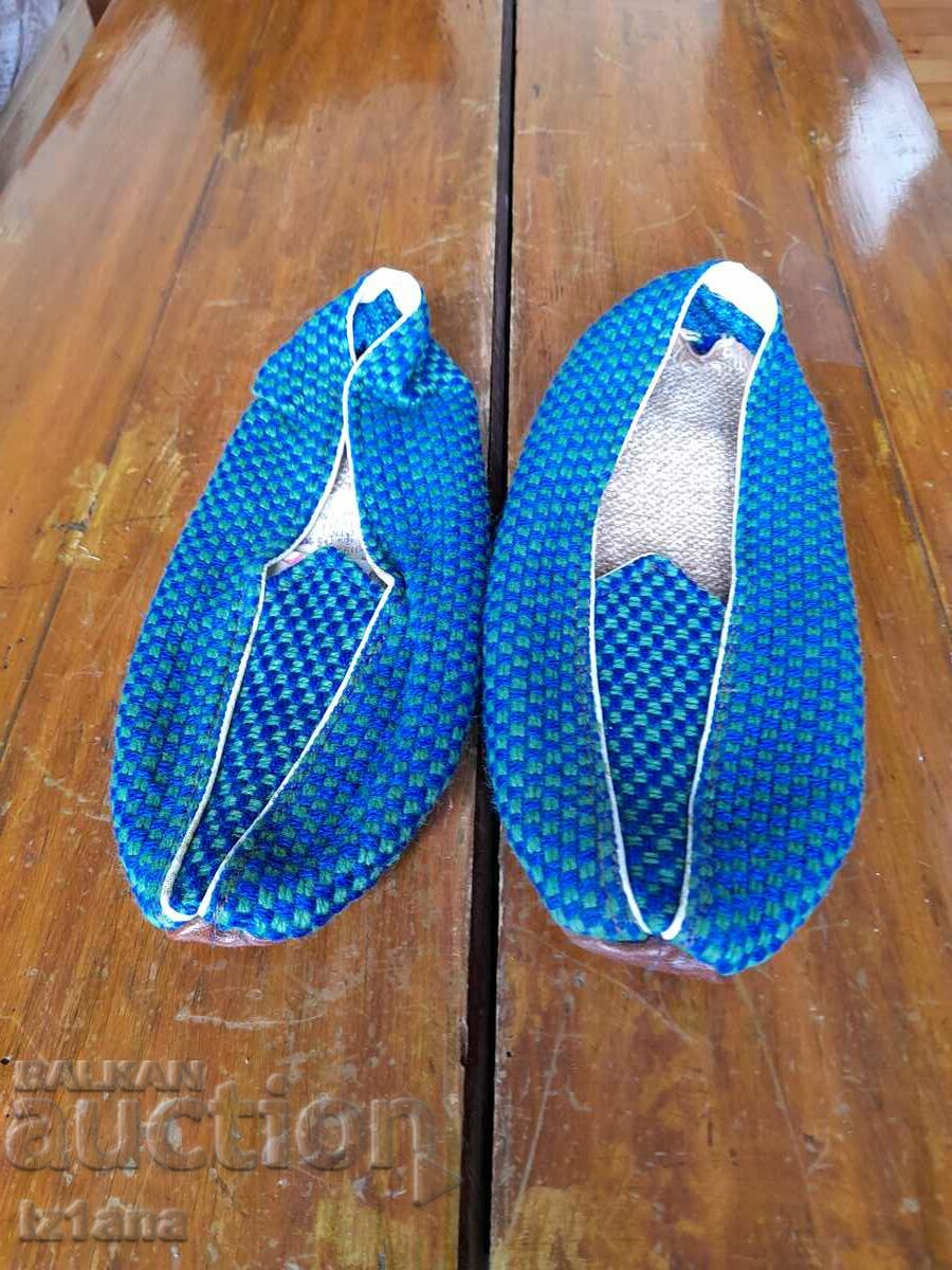 Auction  Old slippers