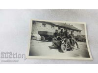 Φωτογραφία Στρατιώτες με μοτοσικλέτα με καλάθι