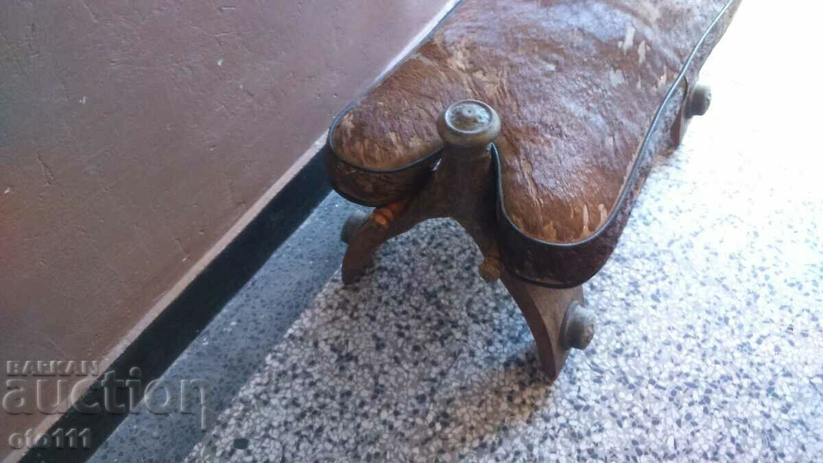 Auction OLD CAMEL SADDLE Auction OLD CAMEL SADDLE