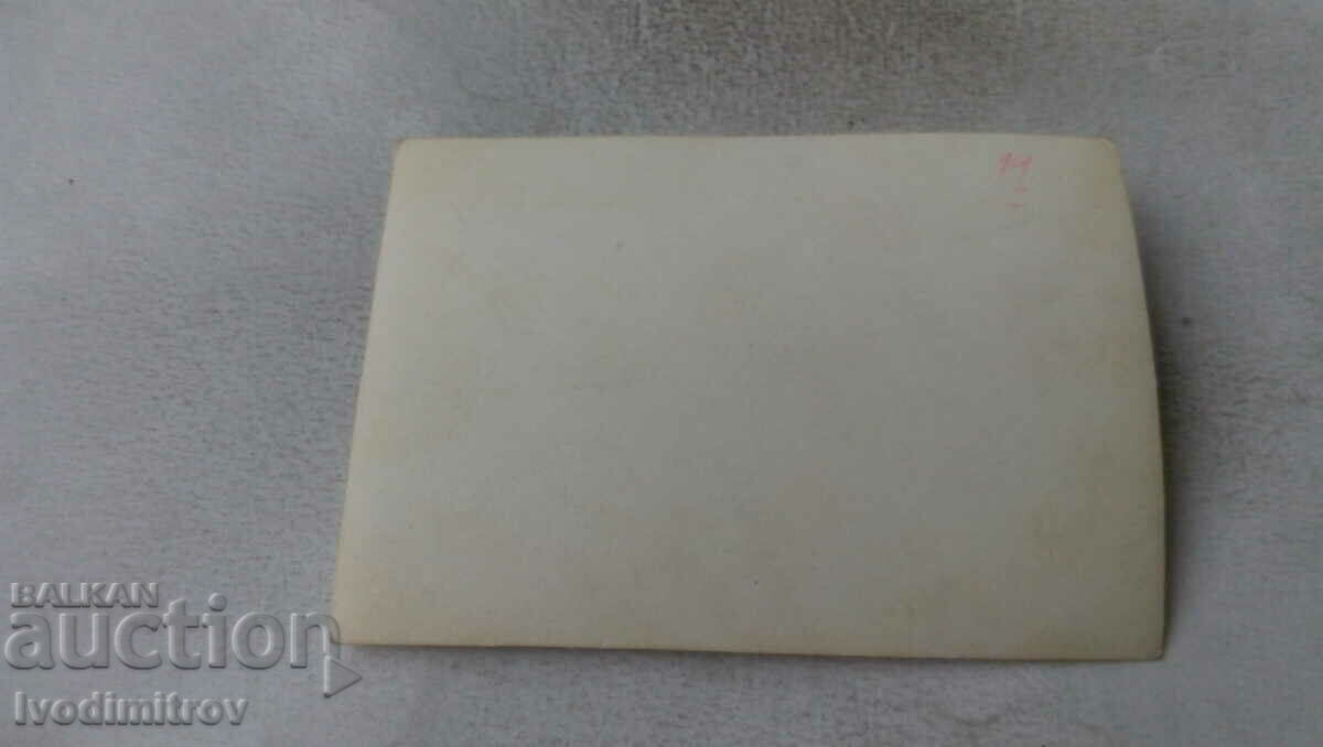 Photo Soldiers with Manlehera rifles with price 2.35 BGN | € 1.20 Photo Soldiers with Manlehera rifles with price 2.35 BGN | € 1.20