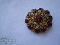 Vintage brooch yellow metal with Czech crystal