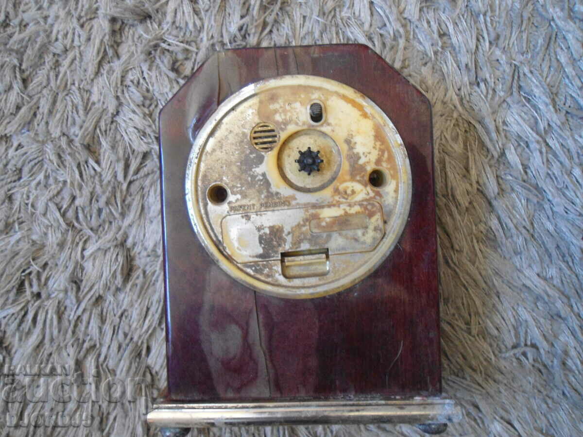 Δημοπρασία Παλιό επιτραπέζιο ρολόι. Δημοπρασία Παλιό επιτραπέζιο ρολόι.