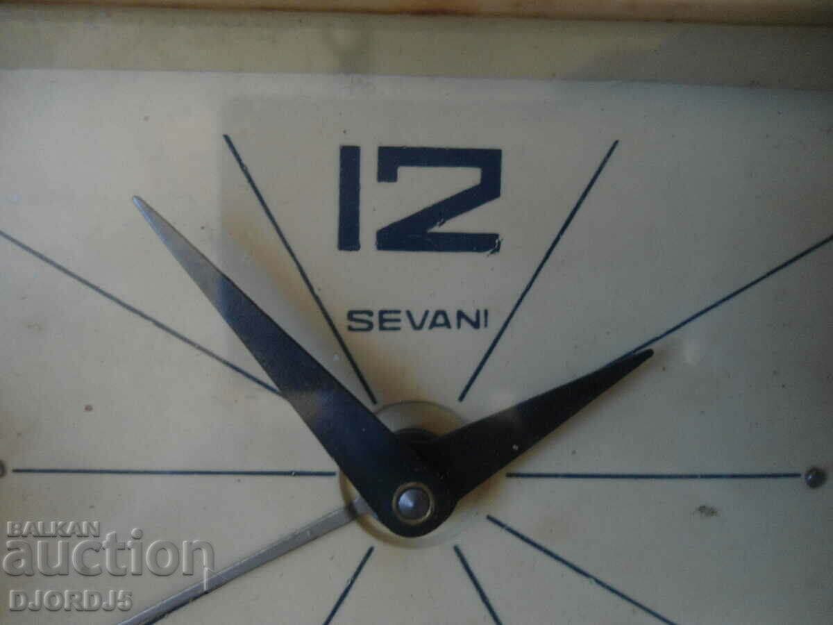 Παλιό επιτραπέζιο ρολόι "SEWANI" ΕΣΣΔ με τιμή 8.00 BGN | € 4.09 Παλιό επιτραπέζιο ρολόι "SEWANI" ΕΣΣΔ με τιμή 8.00 BGN | € 4.09