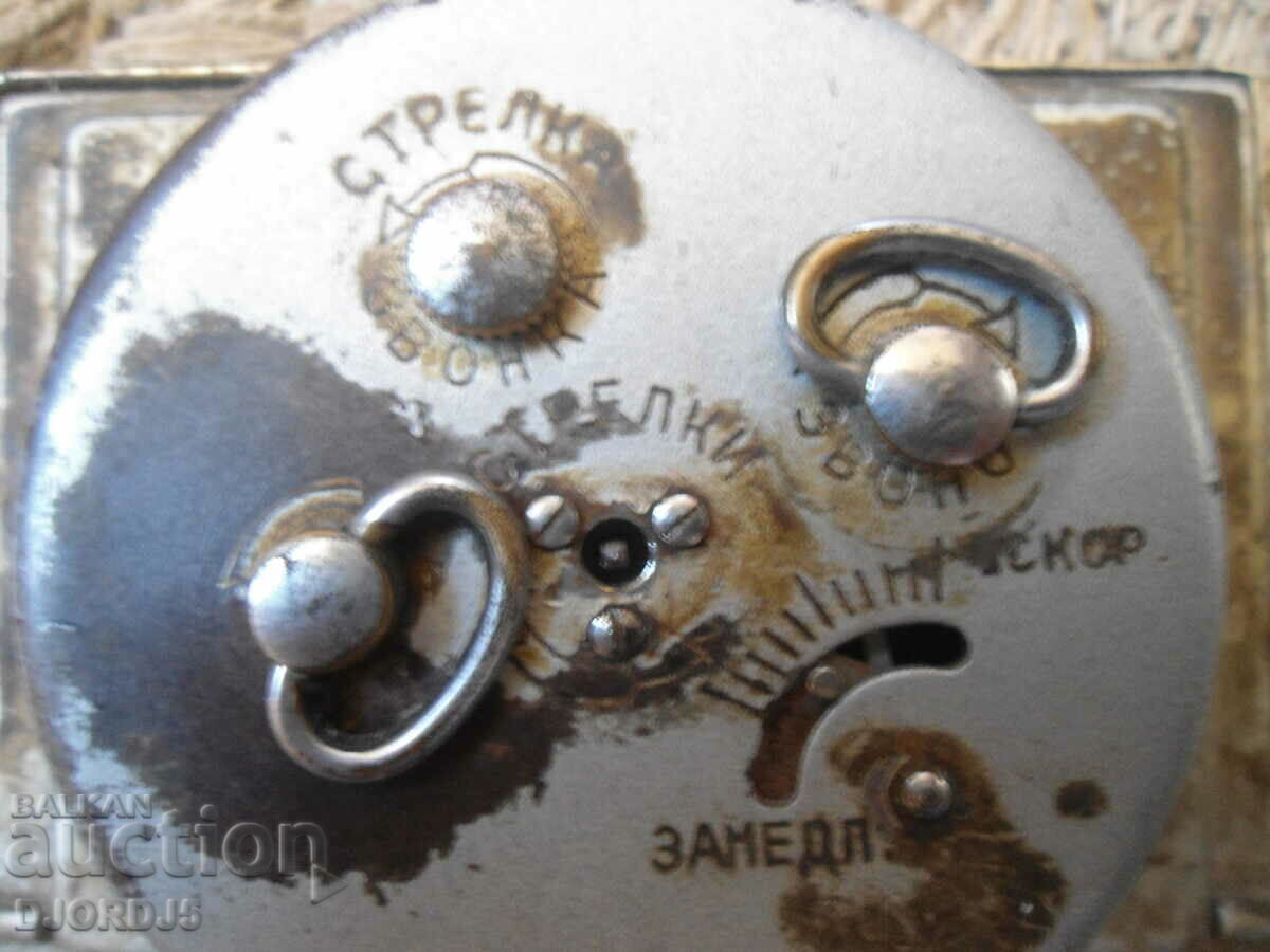 Παράδοση Παλιό συλλεκτικό επιτραπέζιο ρολόι "PIONEER" Παράδοση Παλιό συλλεκτικό επιτραπέζιο ρολόι "PIONEER"