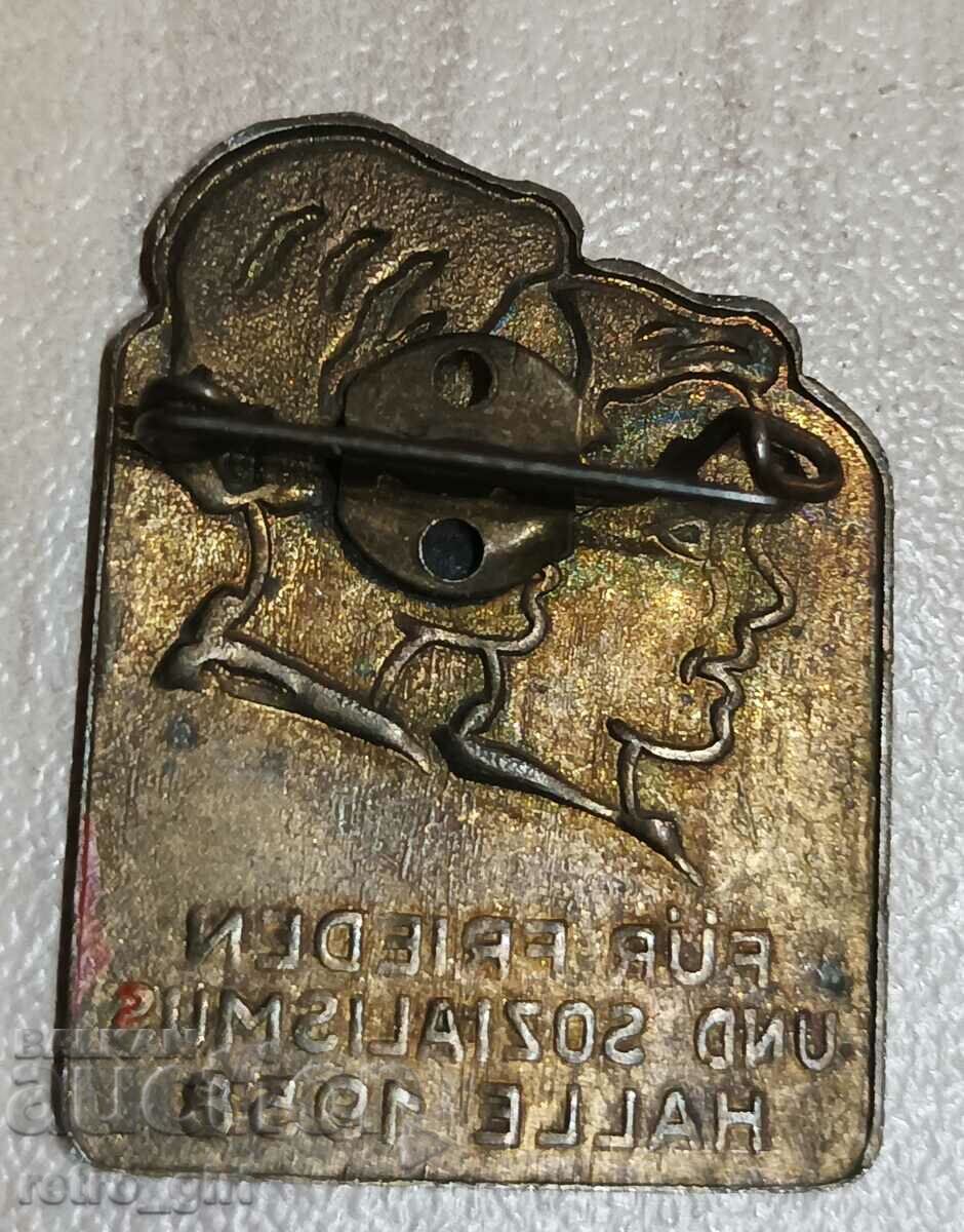 I am selling an old award badge, a badge! with price 5.00 BGN | € 2.56 I am selling an old award badge, a badge! with price 5.00 BGN | € 2.56