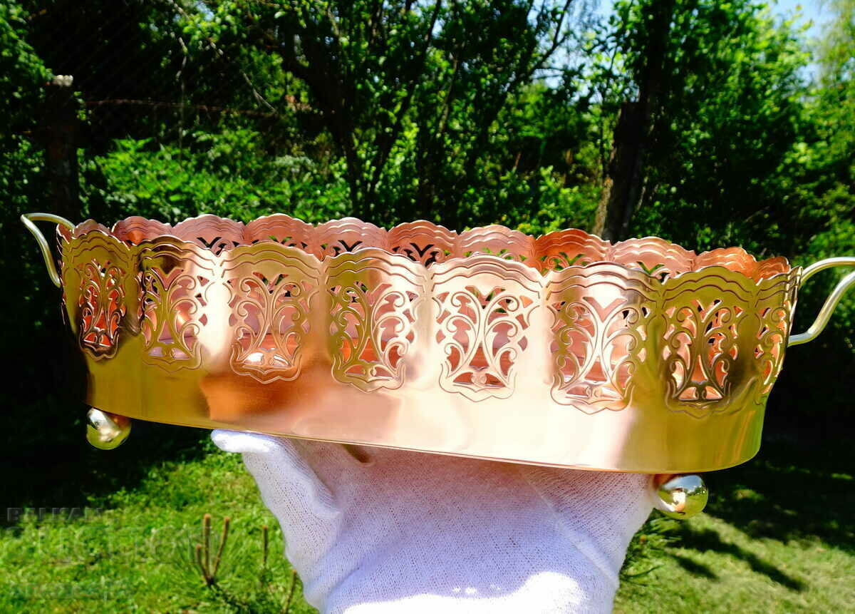 Copper vessel, copper fruit bowl, jardiniere. - 7 Copper vessel, copper fruit bowl, jardiniere. - 7